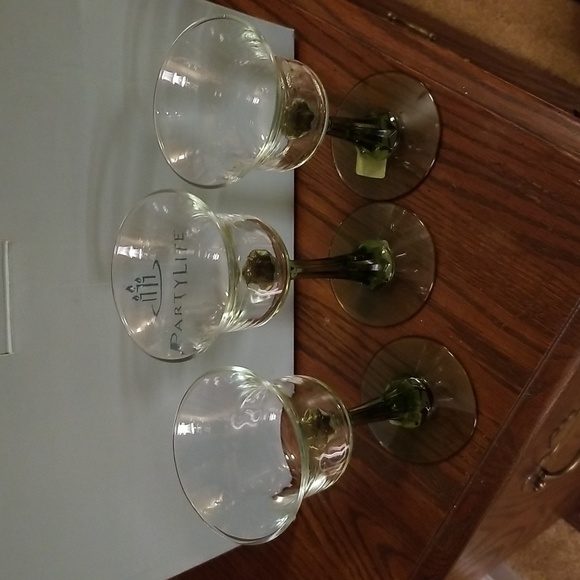 Partylite Radiant Glow Stemmed Trio - Picture 9 of 9